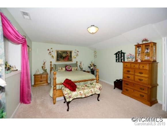 209 Old Home - Photo 19