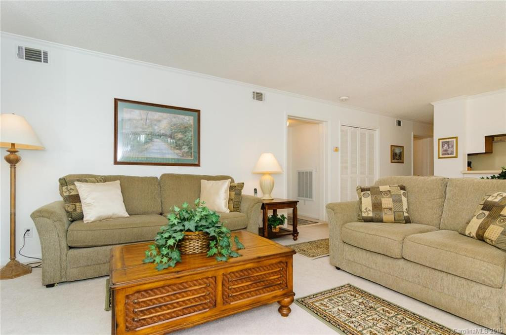 201 Racquet Club Road #11 - Photo 4
