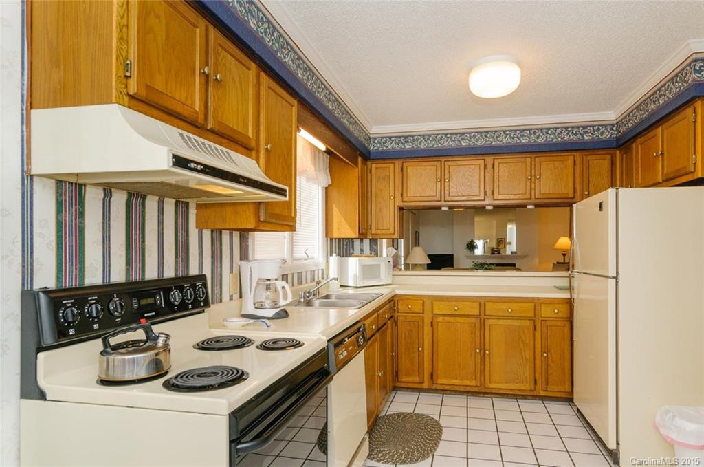 201 Racquet Club Road #11 - Photo 7