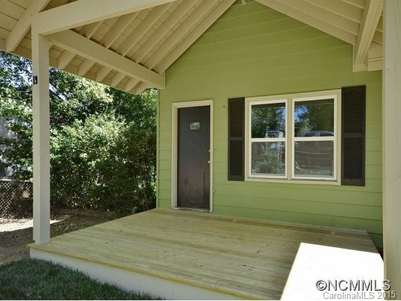 19 Crestland Road - Photo 2