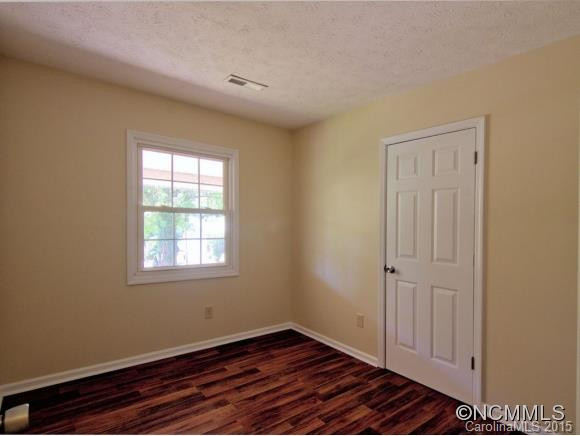 35 Evelake Drive - Photo 12