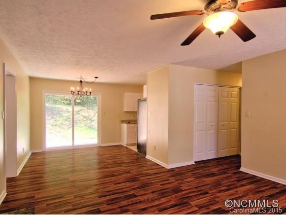 35 Evelake Drive - Photo 3