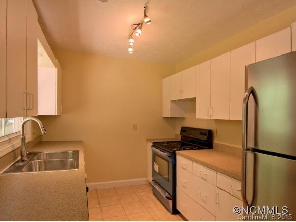 35 Evelake Drive - Photo 10