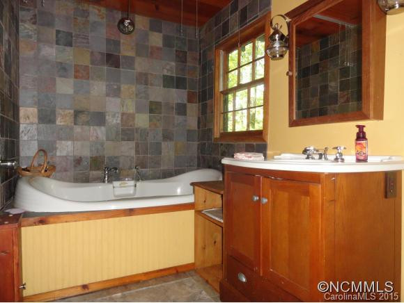 633 Kingdom Place - Photo 9
