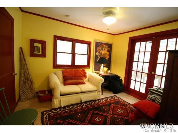 315 Greenville Street - Photo 15