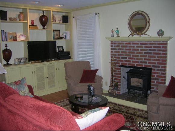 2437 Maple Creek Road - Photo 2