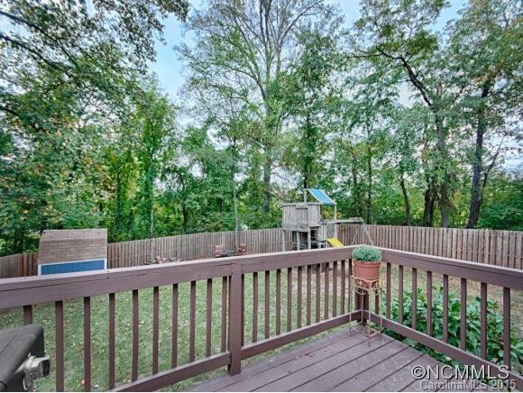 74 Robinson Avenue - Photo 12