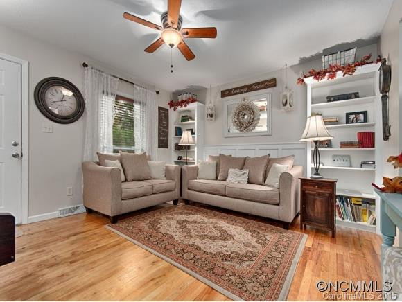 74 Robinson Avenue - Photo 3