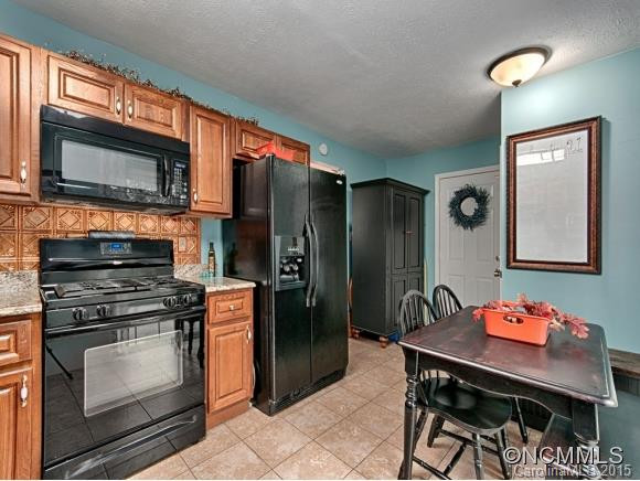 74 Robinson Avenue - Photo 6