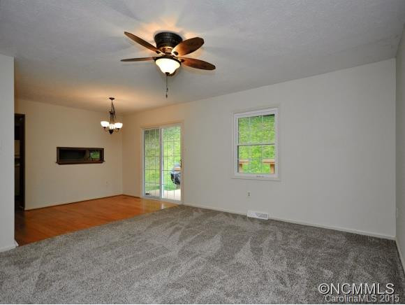 47 Ferncliff Drive - Photo 2