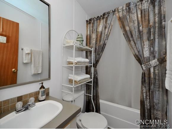 19 Greenway Drive - Photo 9