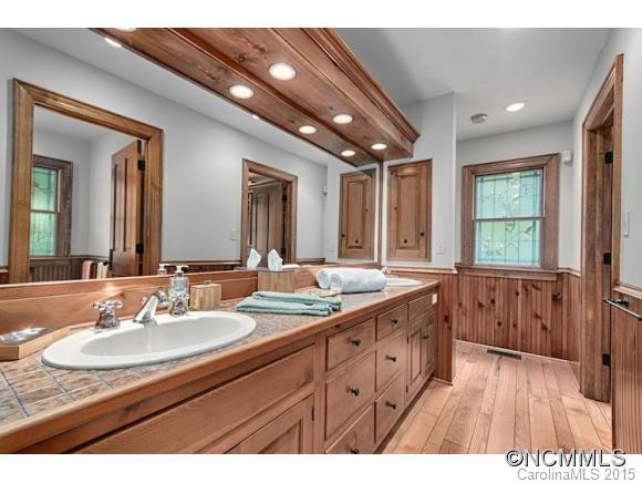 647 Pinners Cove - Photo 11