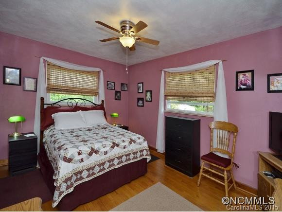 43 Hill Top Road - Photo 8
