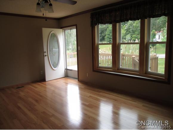 113 Josiah Lane - Photo 2