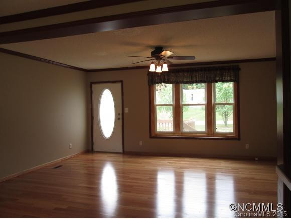 113 Josiah Lane - Photo 3