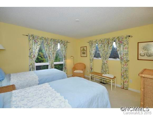 108 Broadmoor Drive - Photo 11