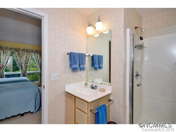 108 Broadmoor Drive - Photo 12