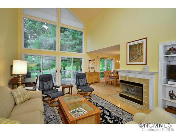 108 Broadmoor Drive - Photo 3