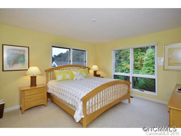 108 Broadmoor Drive - Photo 8