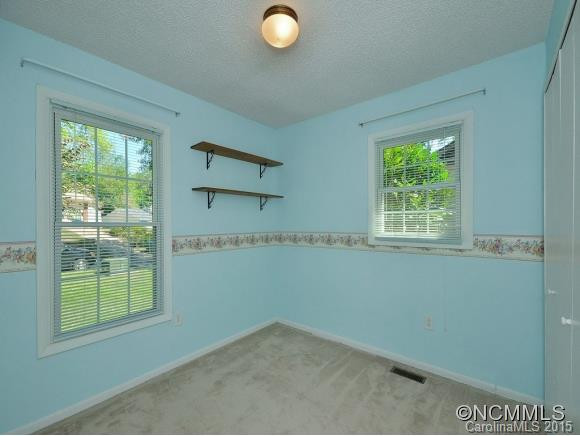 111 Wicklow Drive - Photo 5