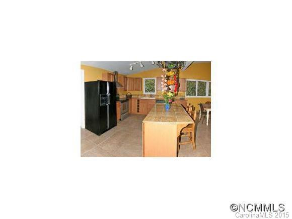 65 Camelot Drive - Photo 3