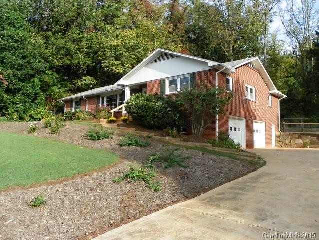 4 Oak Forest Court