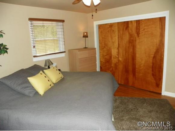 4 Oak Forest Court - Photo 11
