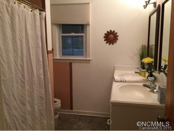 4 Oak Forest Court - Photo 14