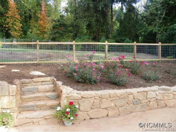 4 Oak Forest Court - Photo 17
