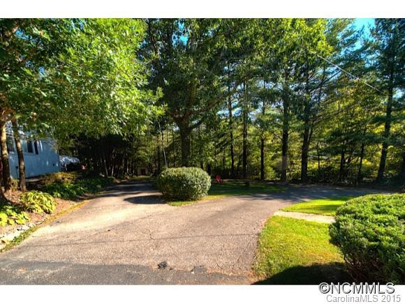 605 English Road - Photo 2