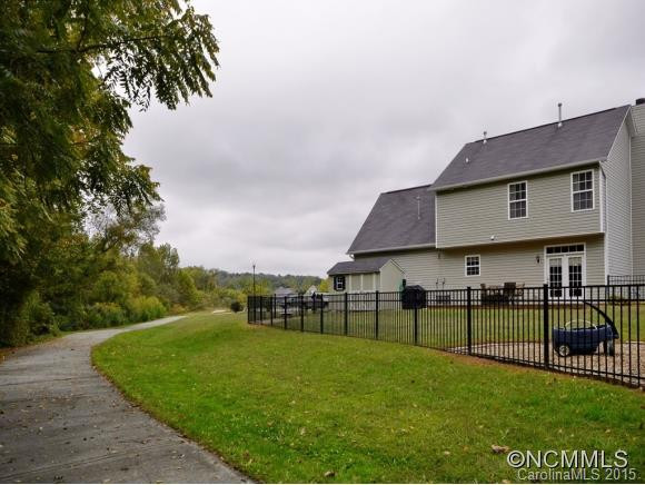 341 Meadow Pathway Drive - Photo 16