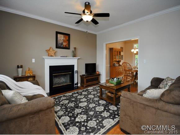 341 Meadow Pathway Drive - Photo 5