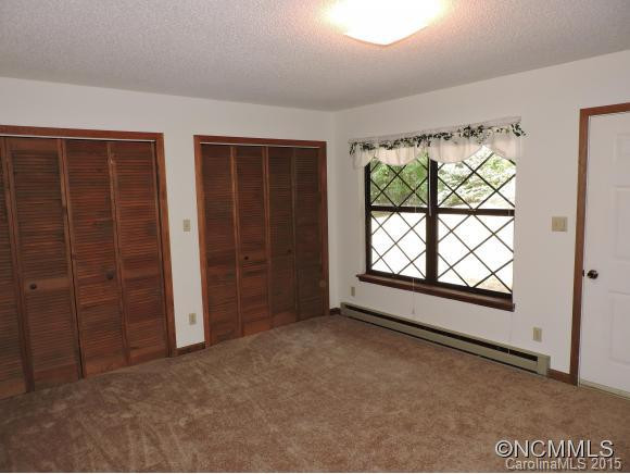 427 Mother-in-law Lane - Photo 12