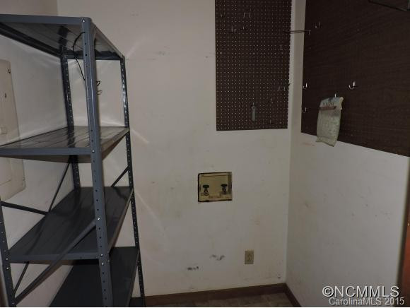 427 Mother-in-law Lane - Photo 15