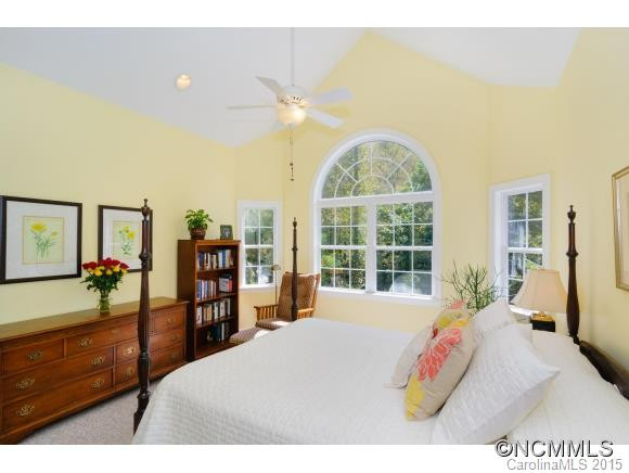 21 Applewood Lane - Photo 11