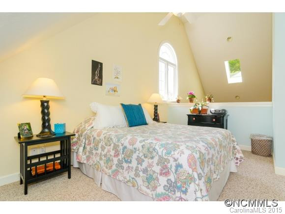 21 Applewood Lane - Photo 14