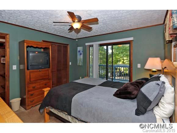 57 Stonecrest Heights - Photo 11