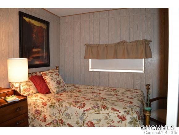 710 Bryan Avenue - Photo 16