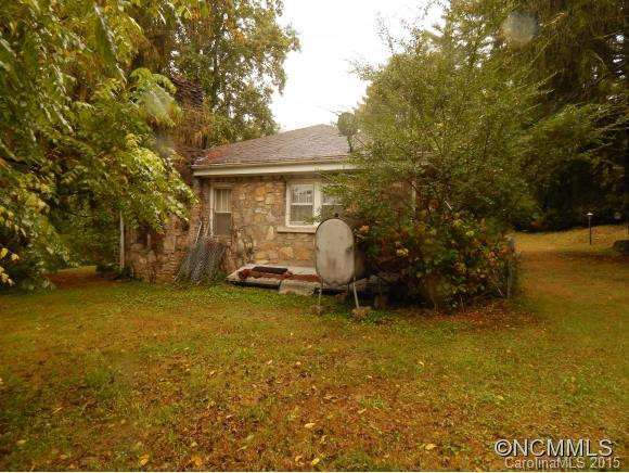441 Hillside Terrace - Photo 2