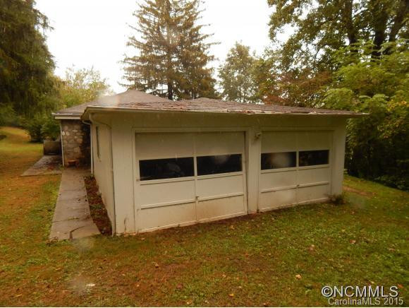 441 Hillside Terrace - Photo 11