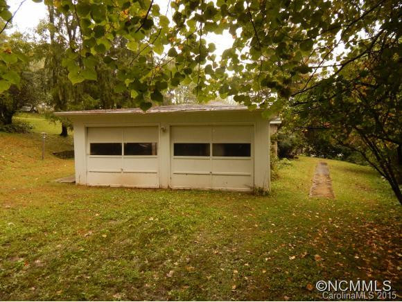 441 Hillside Terrace - Photo 12