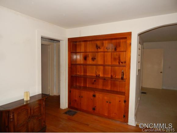 441 Hillside Terrace - Photo 19