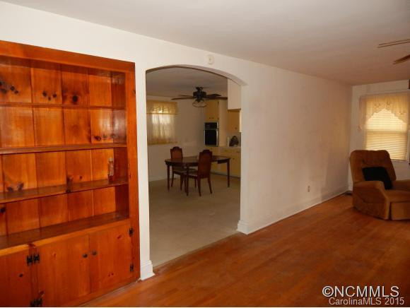 441 Hillside Terrace - Photo 24