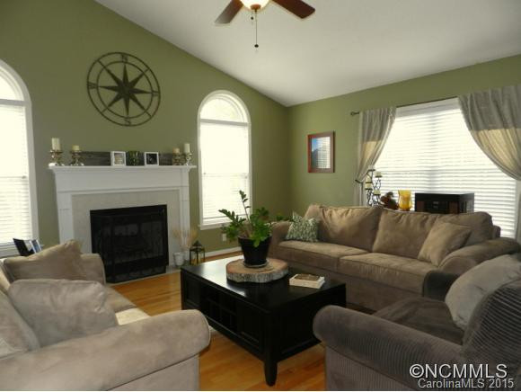 10 Winding Oak Drive - Photo 2