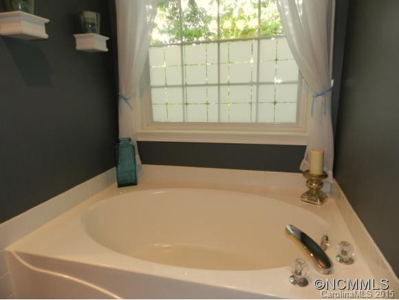 10 Winding Oak Drive - Photo 12