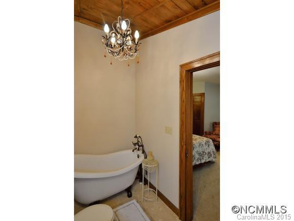 76 Falling Waters Road - Photo 9