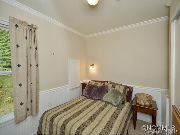 597 Rustic Heights Road - Photo 5