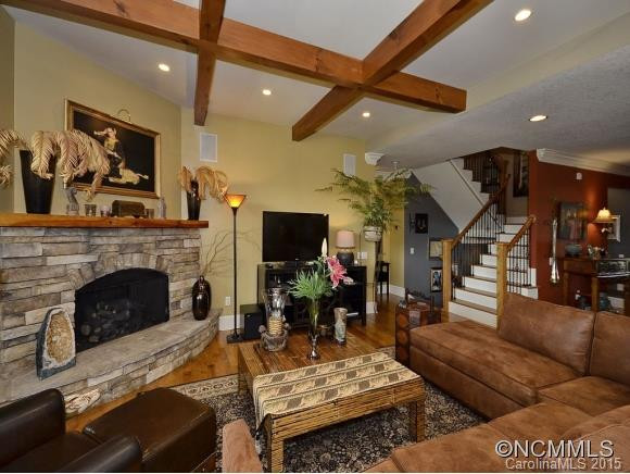 1903 Country Club Road - Photo 3