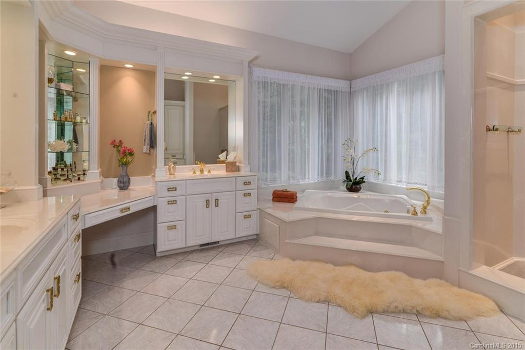 101 Beckwood Court - Photo 12