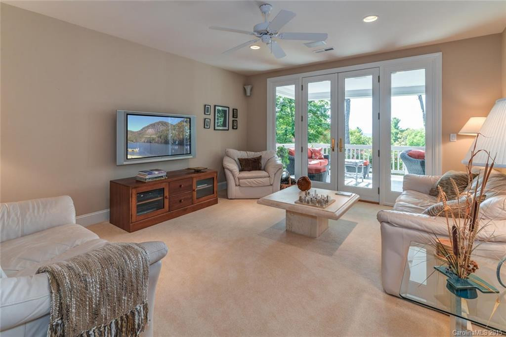101 Beckwood Court - Photo 16